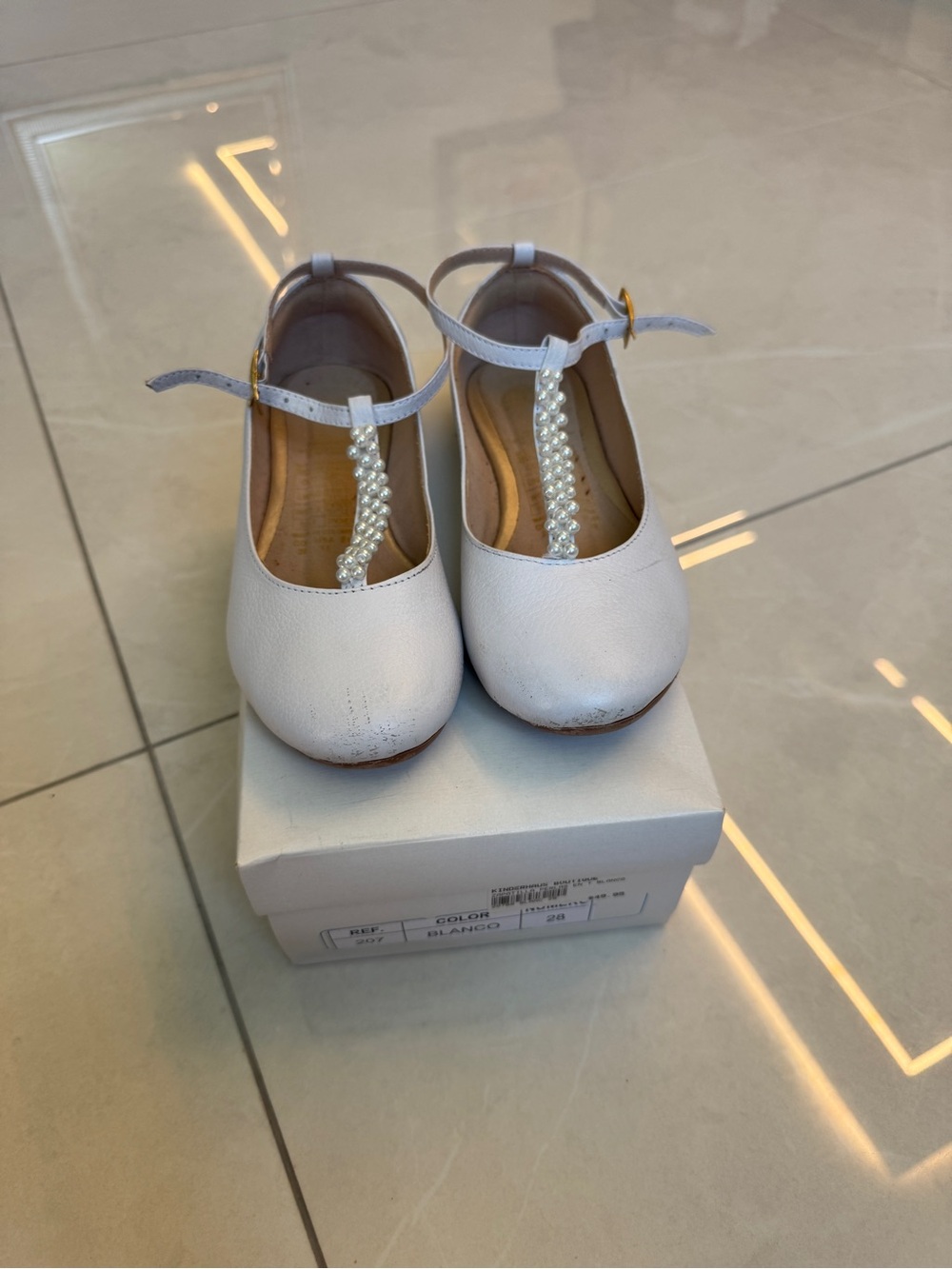 Beatriz Rueda Girl’s T-strap Mary Jane shoes